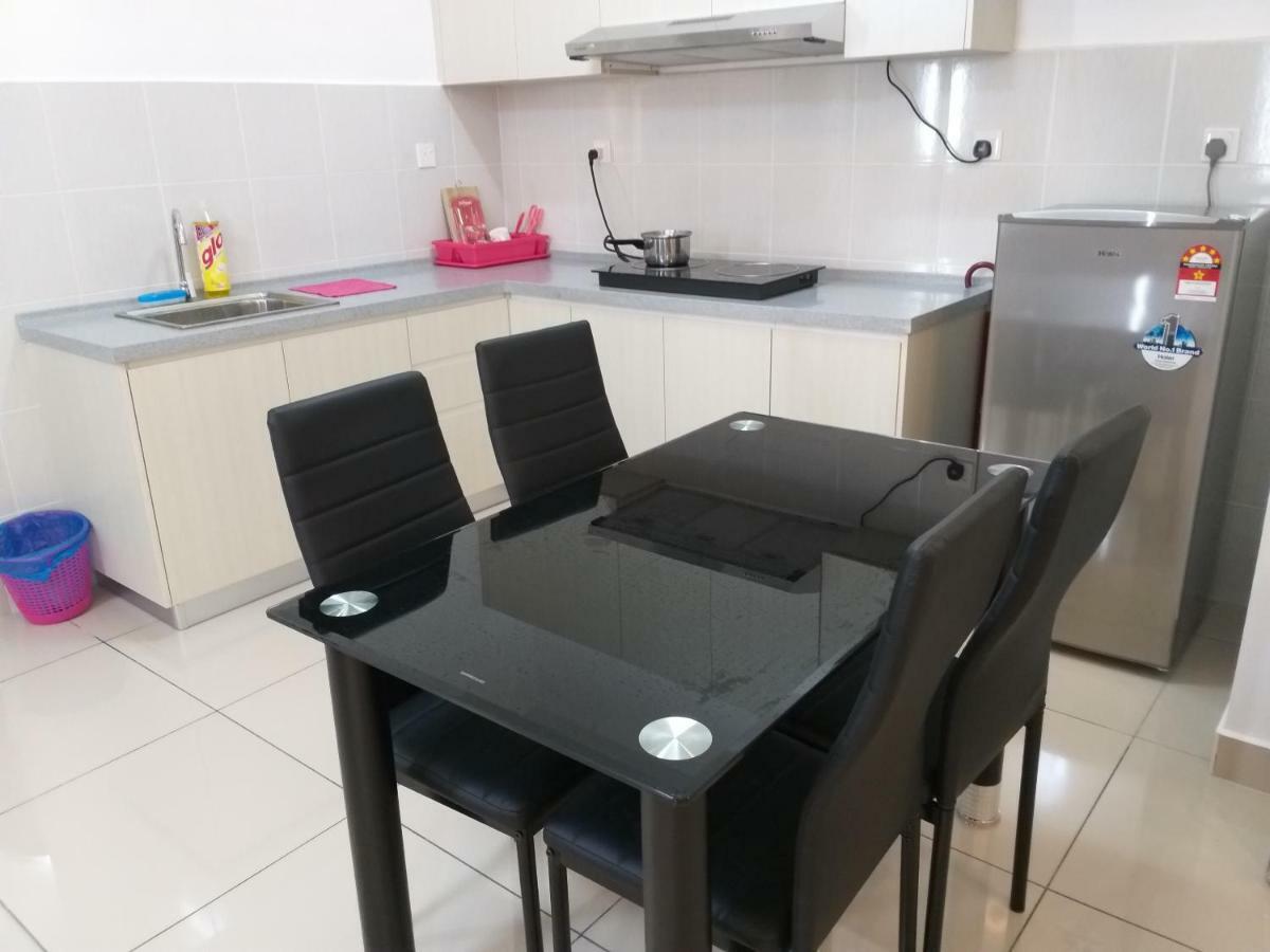 Aliff Avenue 2 Bedroom Homestay Johor Bahru Buitenkant foto